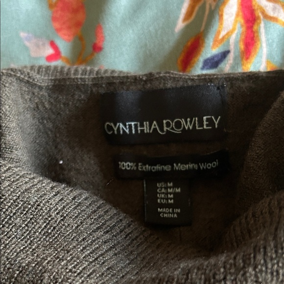 Cynthia Rowley Grey Turtleneck Sweater 100% Extrafine Merino Wool - Picture 2 of 2